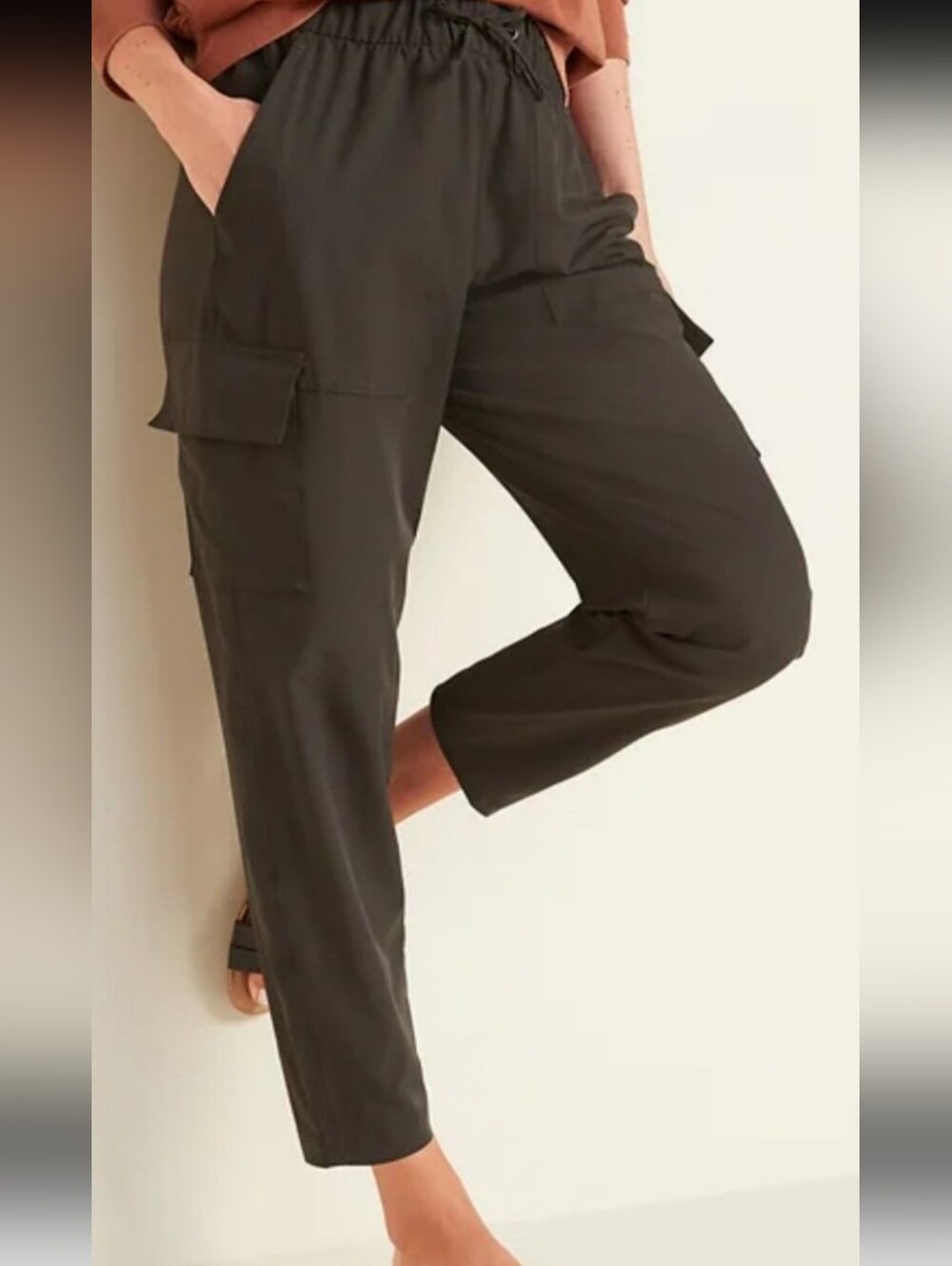Old Navy Olive Cargo Cropped Jogger Pants